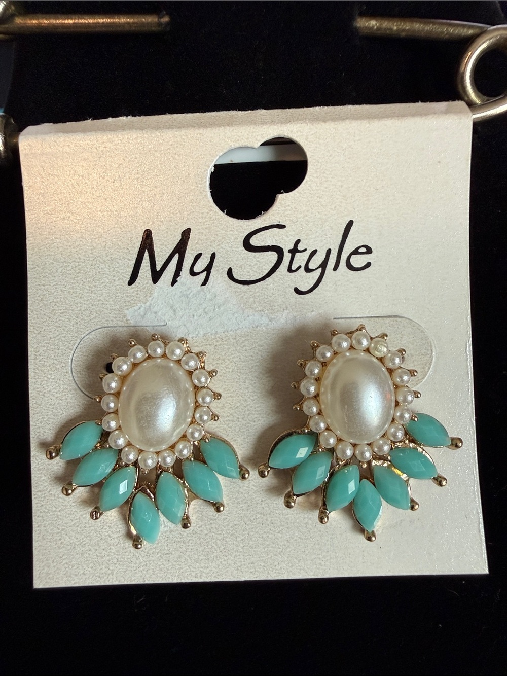 My Style Faux Pearl Pierced Earrings NWT
